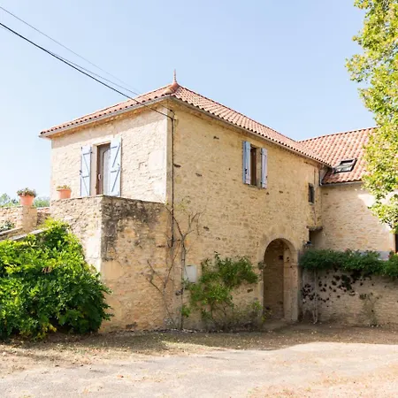 Quaint Holiday With Private Pool In Puy-l'evaªque